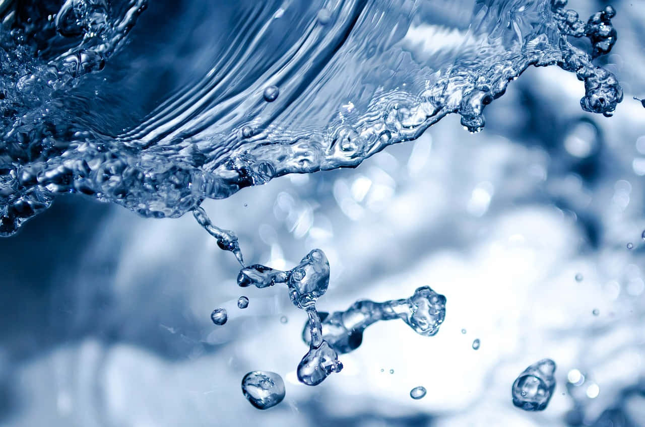 Dynamic Water Splash Closeup Wallpaper