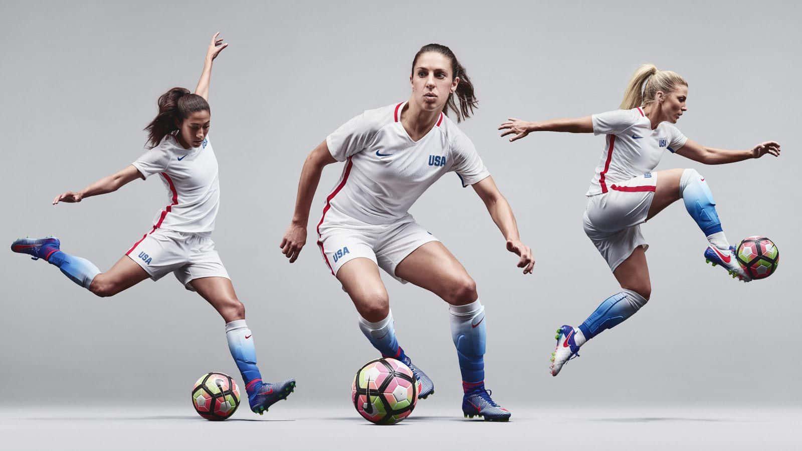 Dynamic Womens Soccer Team U S A Wallpaper