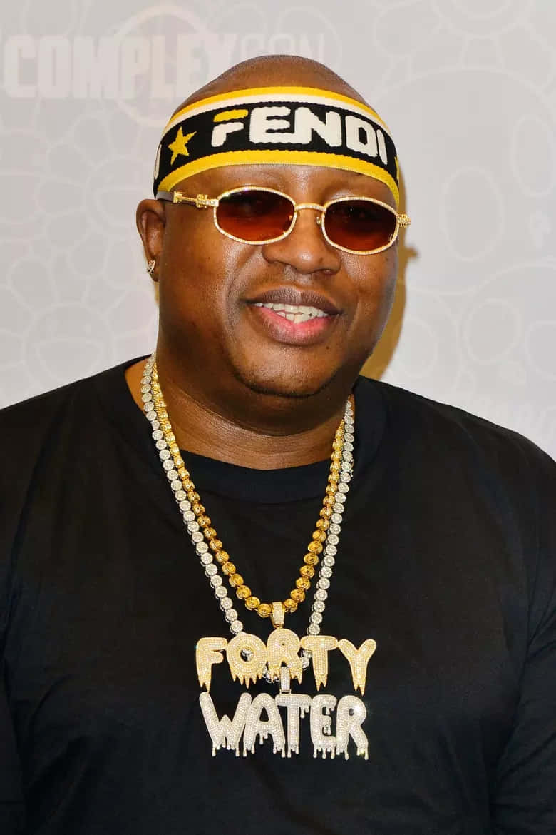 E40 Fendi Headband Sunglasses Wallpaper