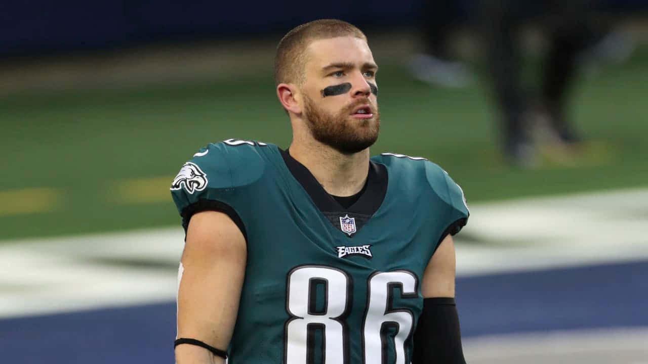 Eagles Tight End Zach Ertz On Field Wallpaper