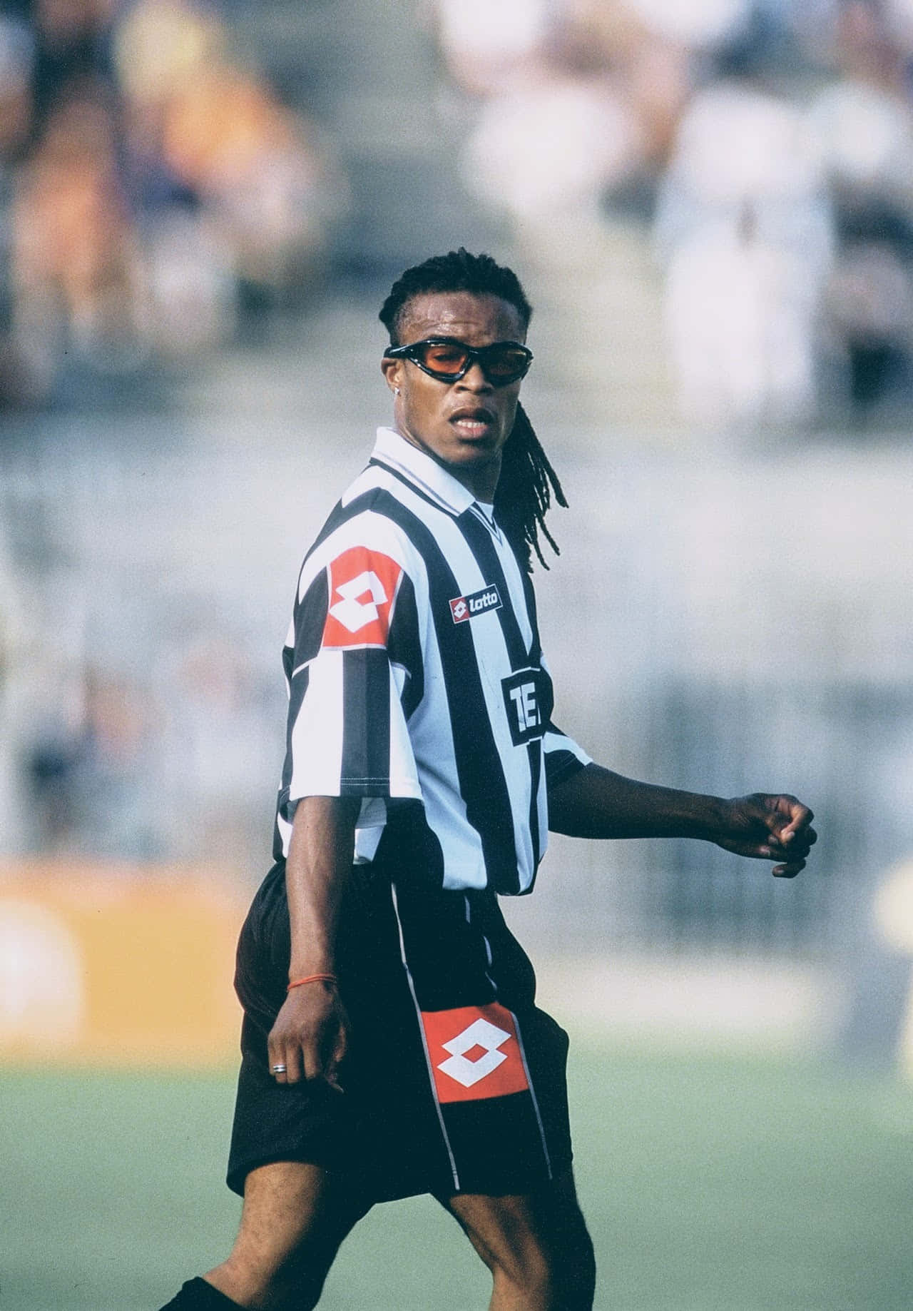 Edgar Davids Former Professional Football Player Wallpaper