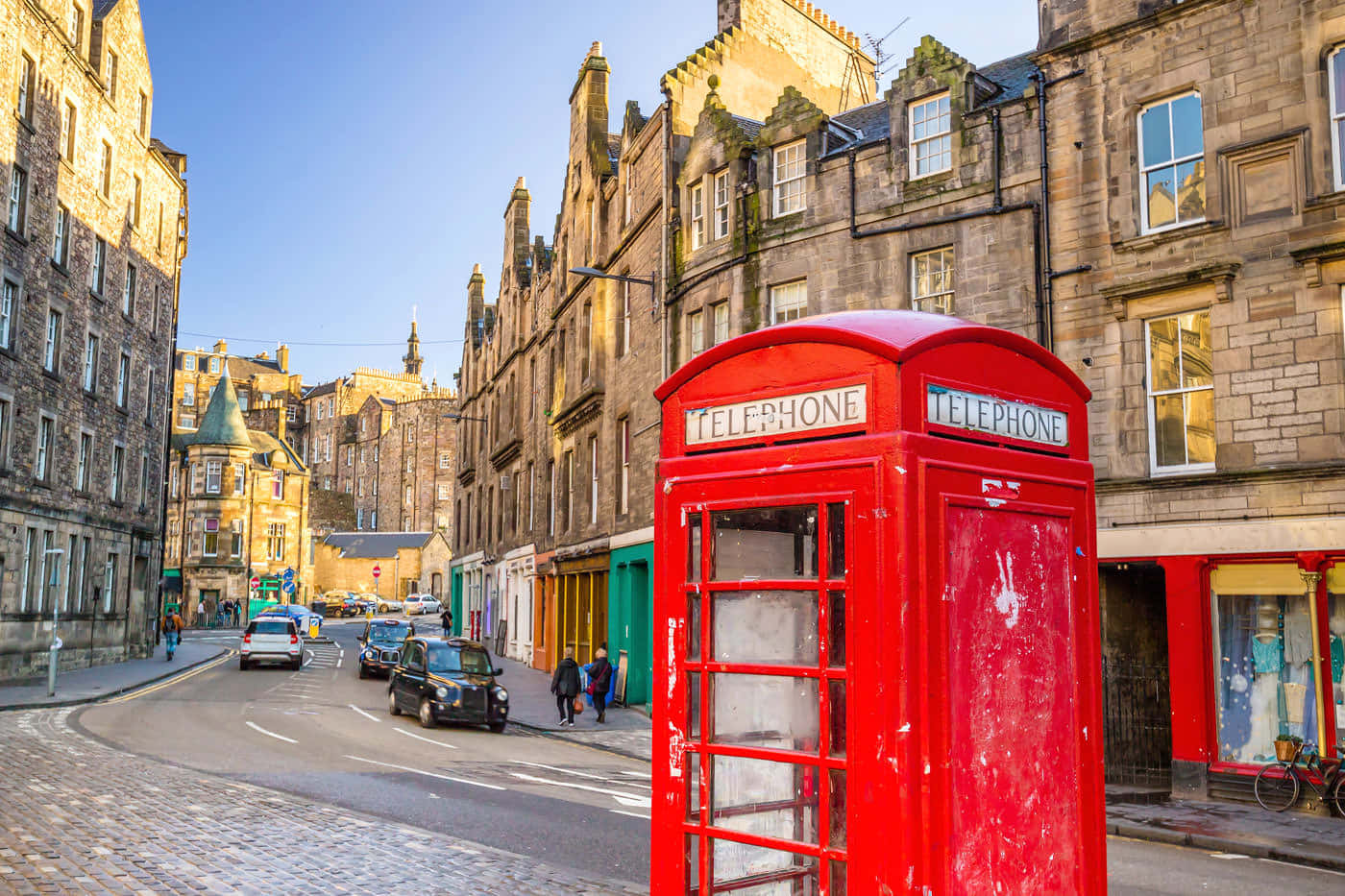 Edinburgh Iconic Red Telephone Box Wallpaper