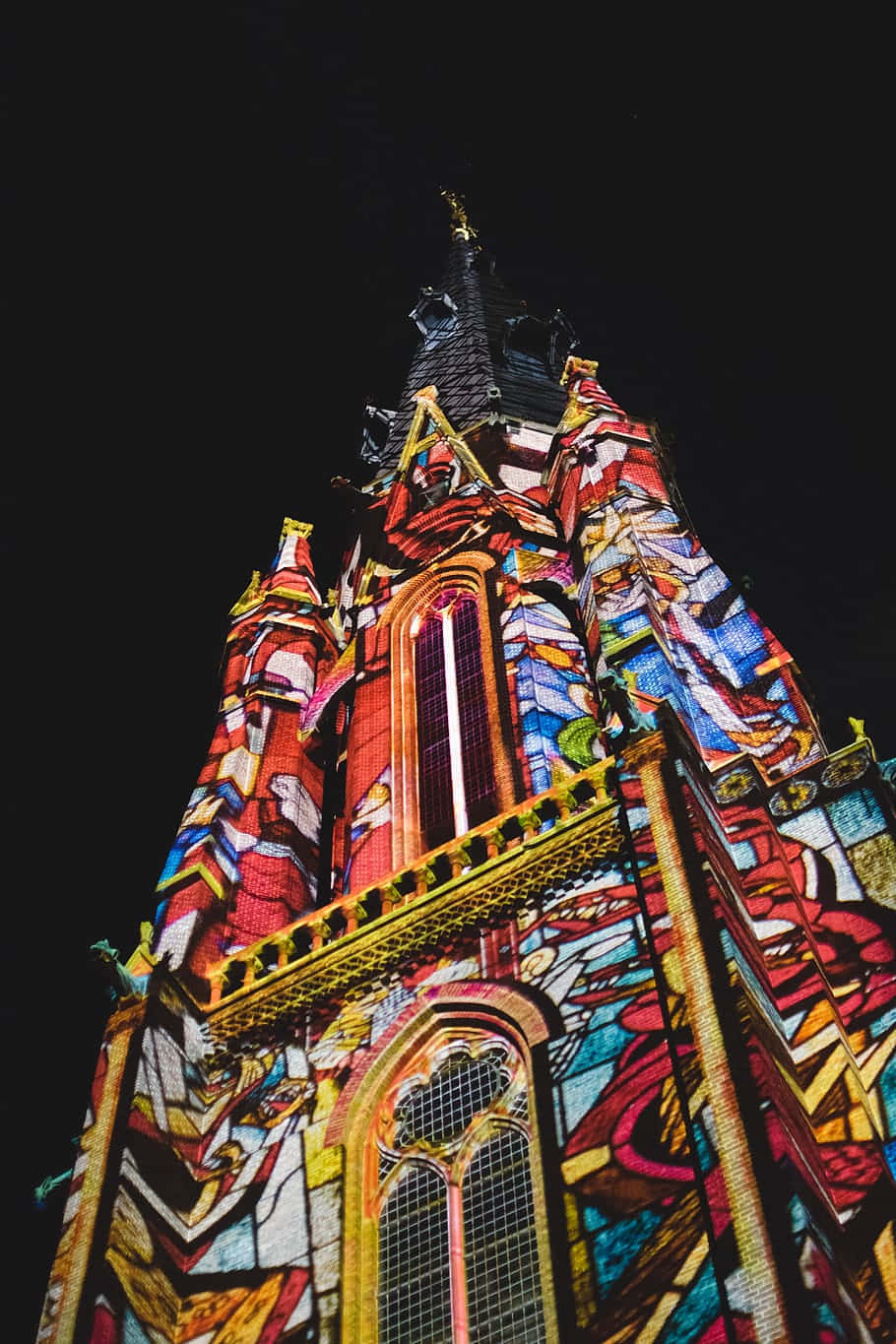 Eindhoven Light Festival Cathedral Projections.jpg Wallpaper