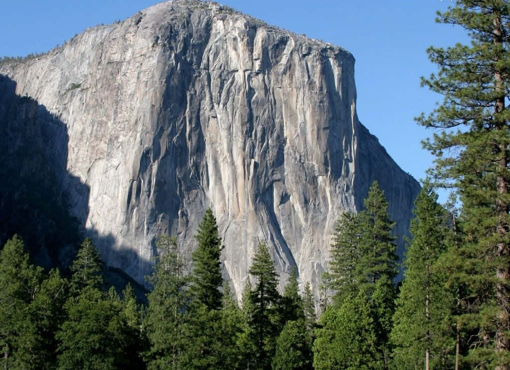 El Capitan Iconic Rock Formation Wallpaper