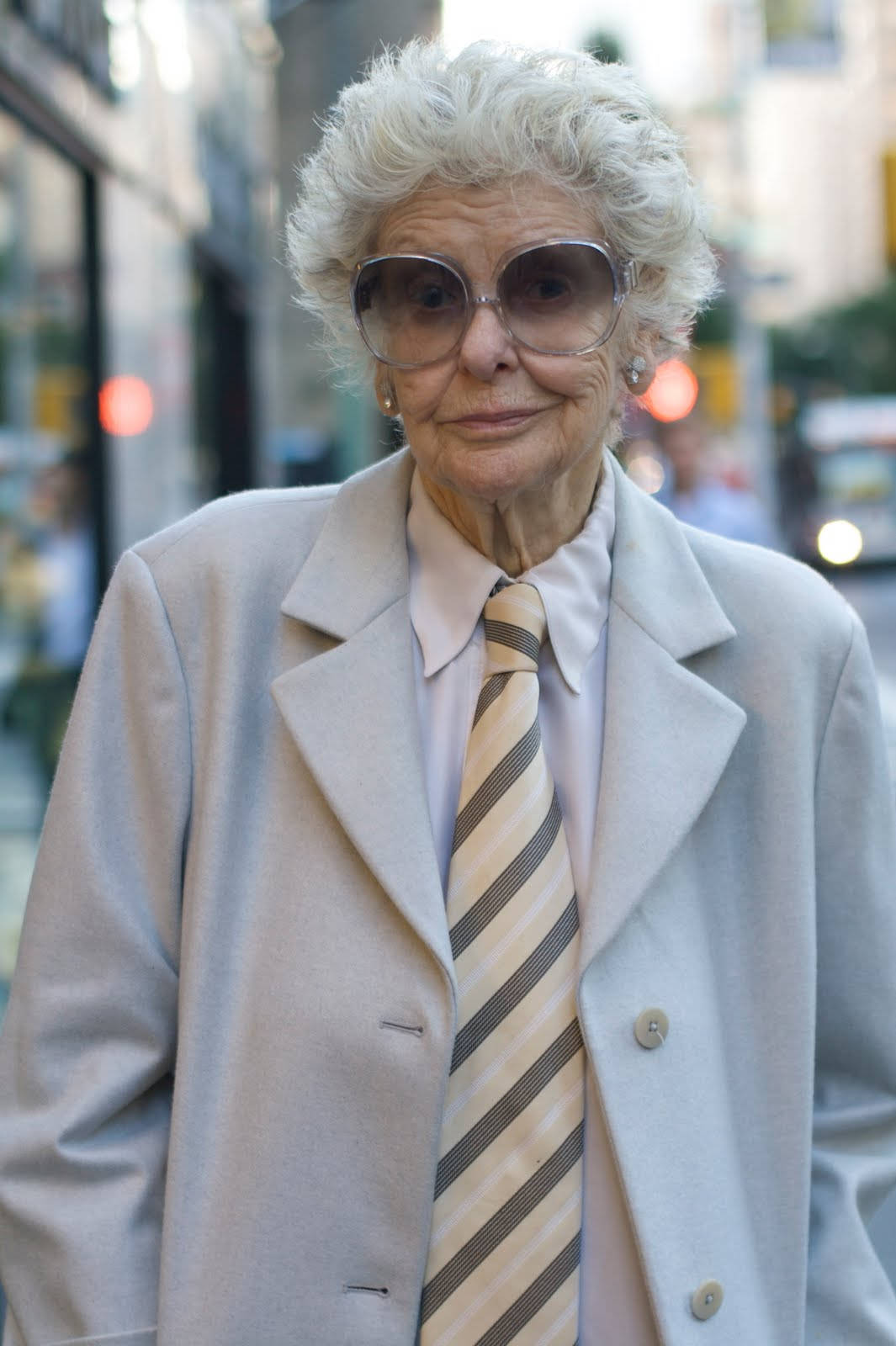 Elaine Stritch Broadway Acting Legend Wallpaper