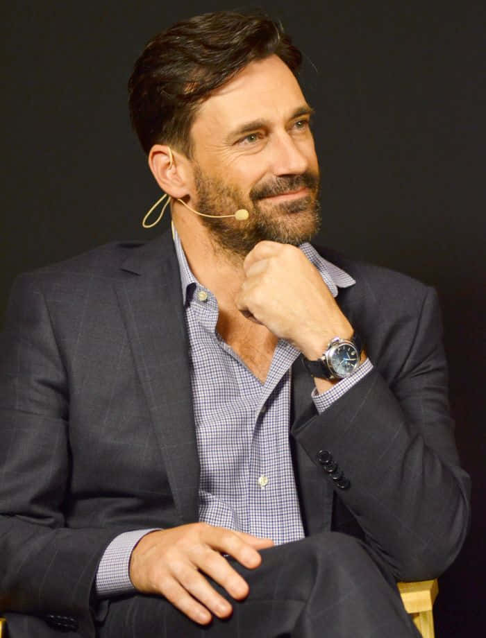 Elegant Pose Of Jon Hamm Wallpaper