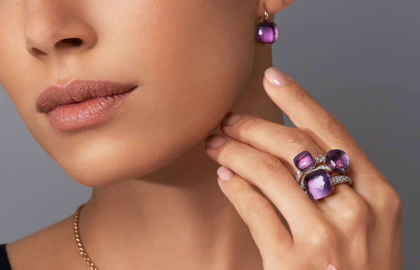 Elegant Purple Jewelry Model Wallpaper