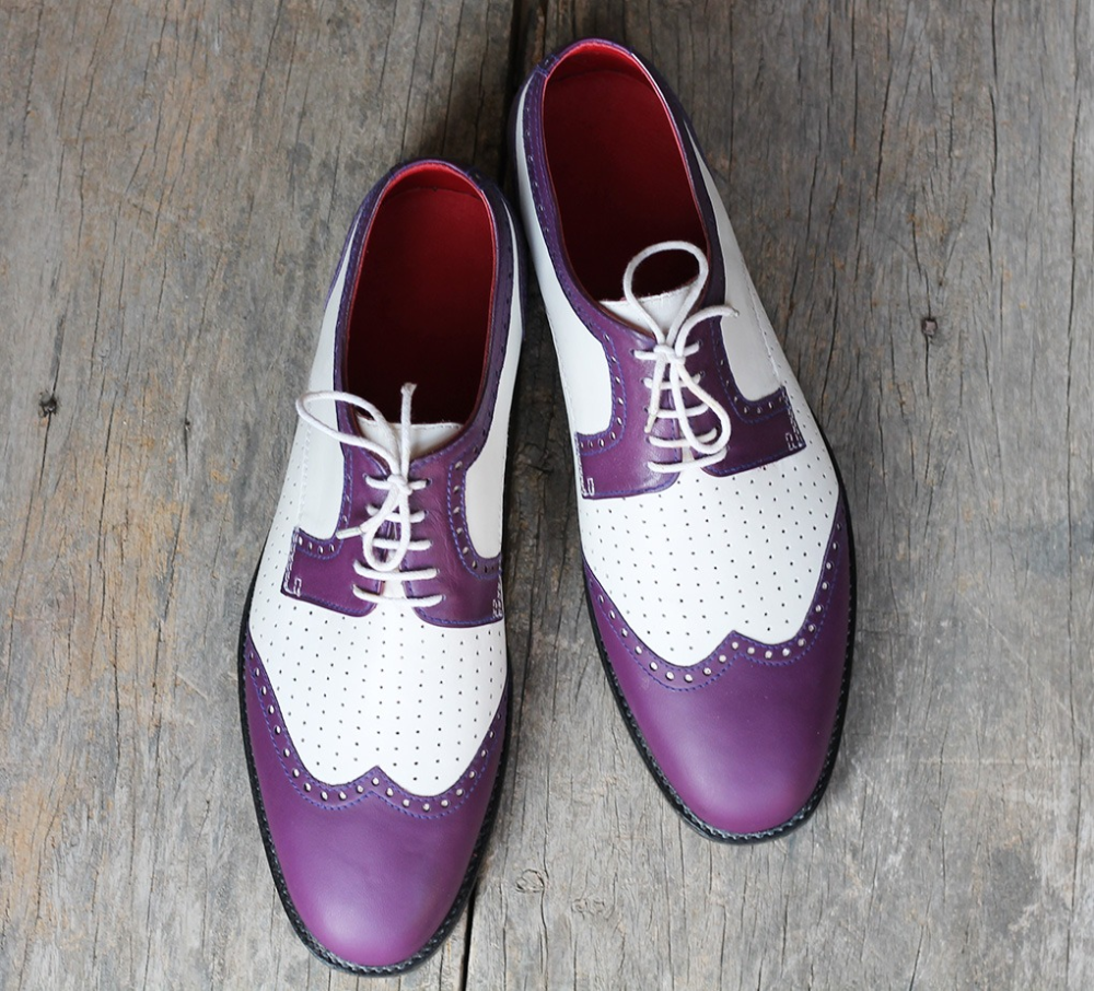 Elegant Purple Shoes For Fashion-forward Statements. Wallpaper