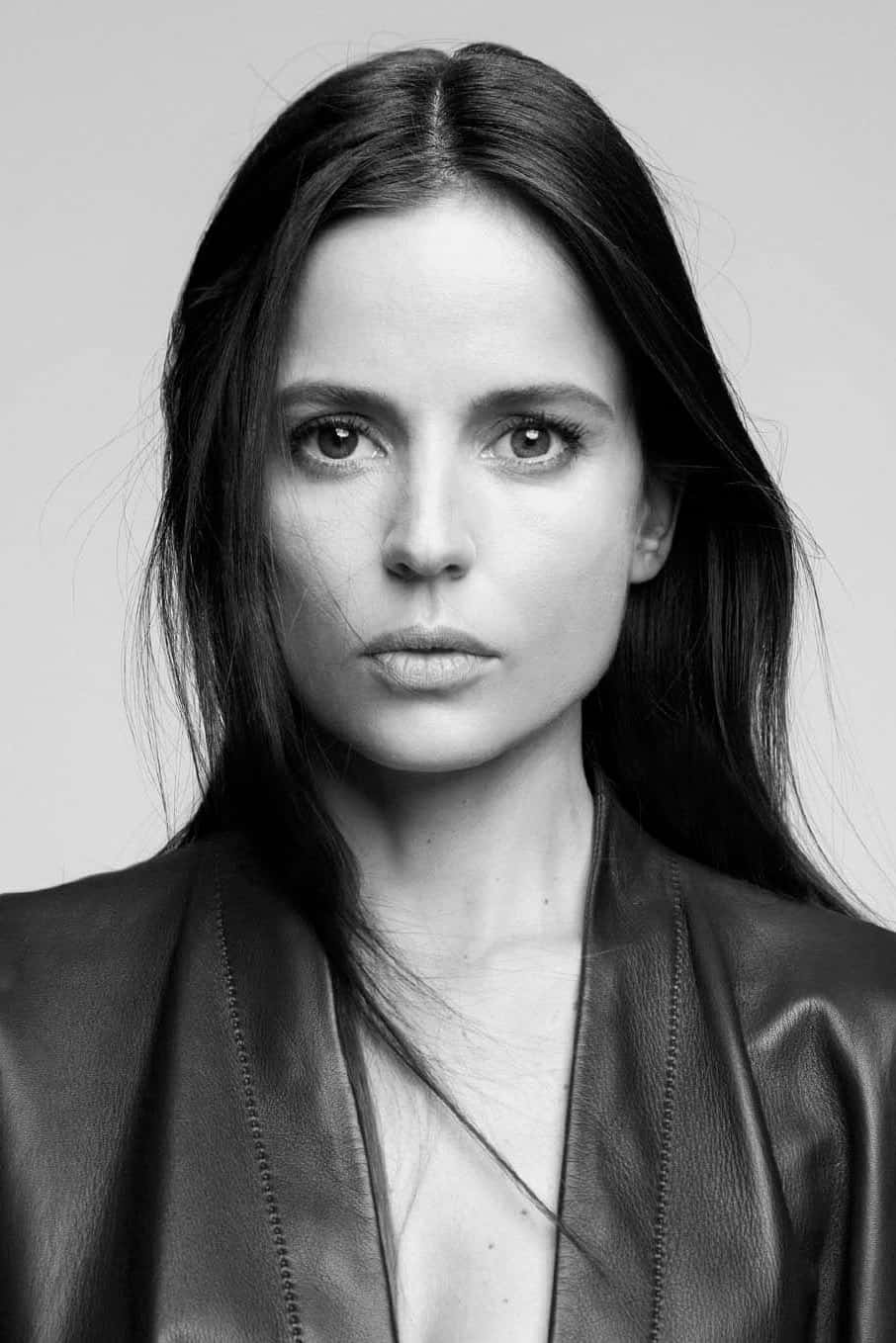 Elena Anaya's Stunning Photoshoot Wallpaper