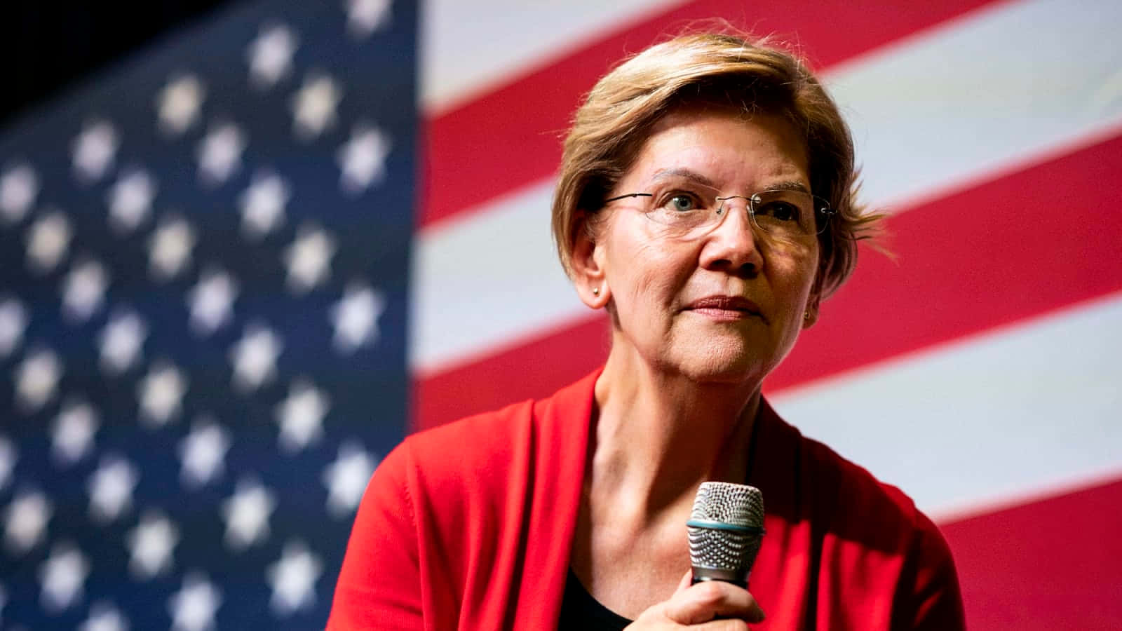 Elizabeth Warren Delivering A Speech Wallpaper