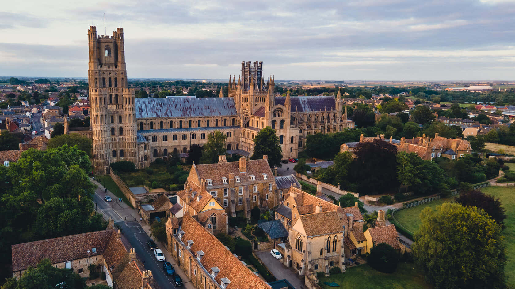 Ely Cathedral Aerial View U K Wallpaper