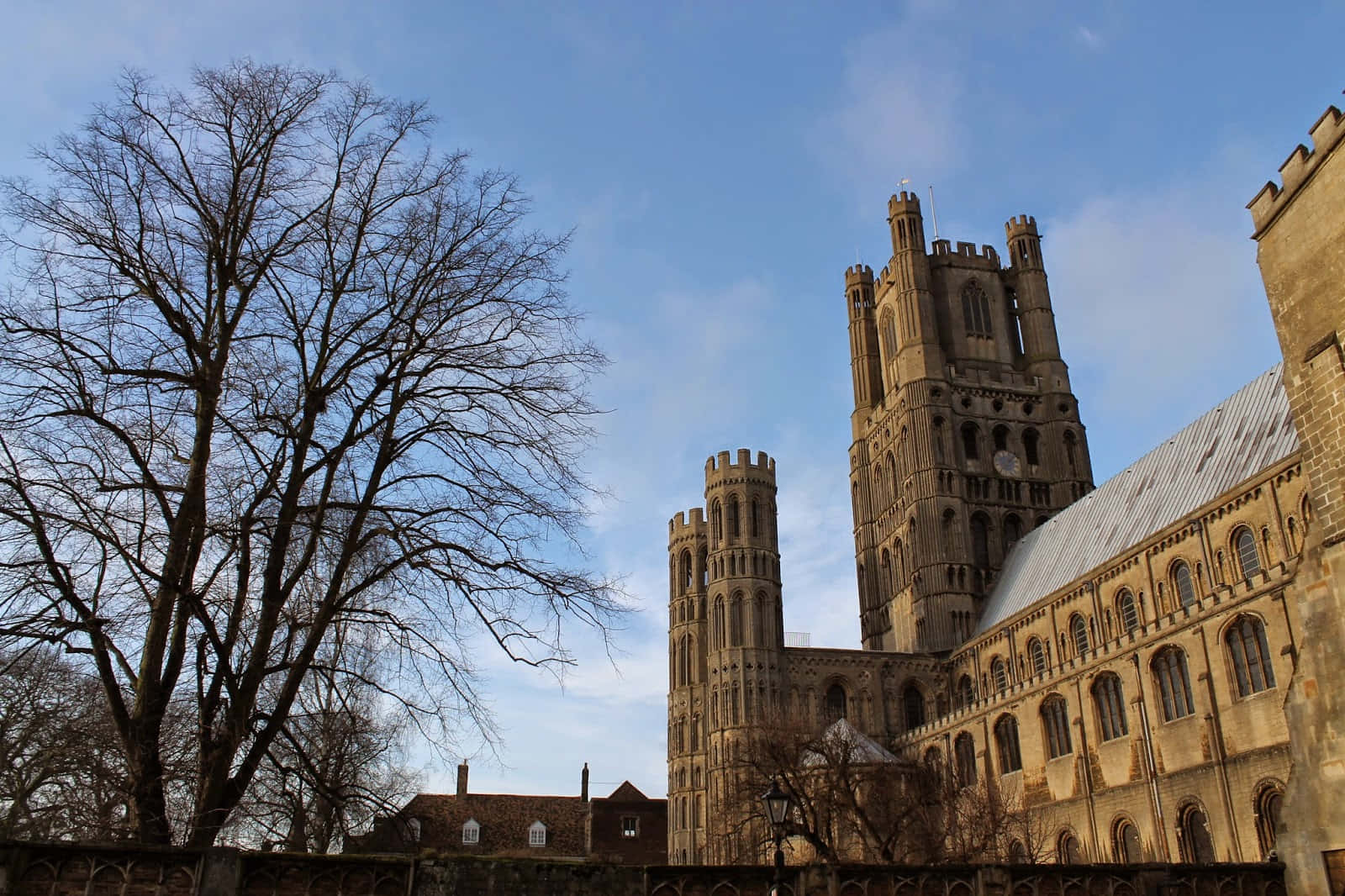 Ely Cathedral Exterior View Wallpaper