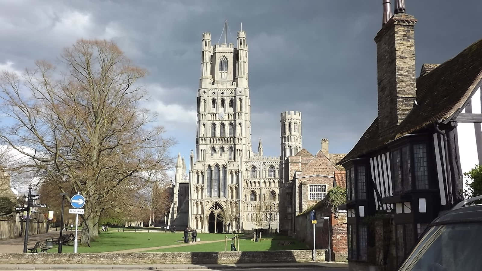 Ely Cathedral Exterior View Wallpaper