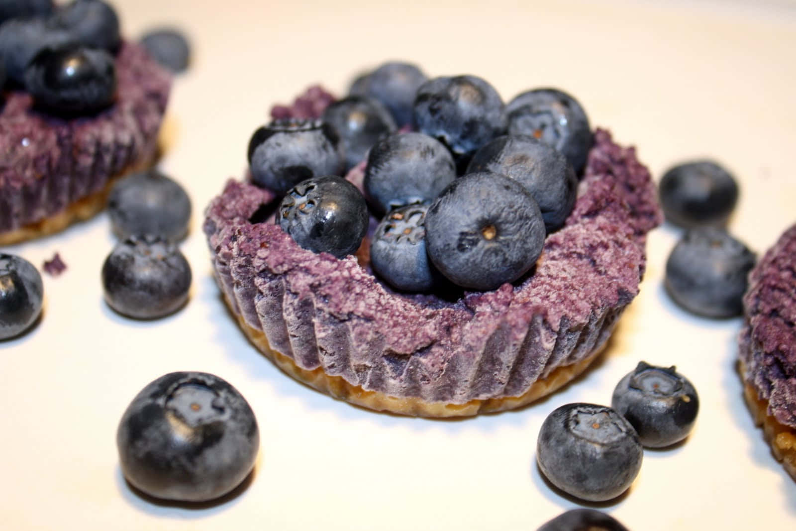 Enjoy A Delicious Blueberries Tart Made With Love Wallpaper