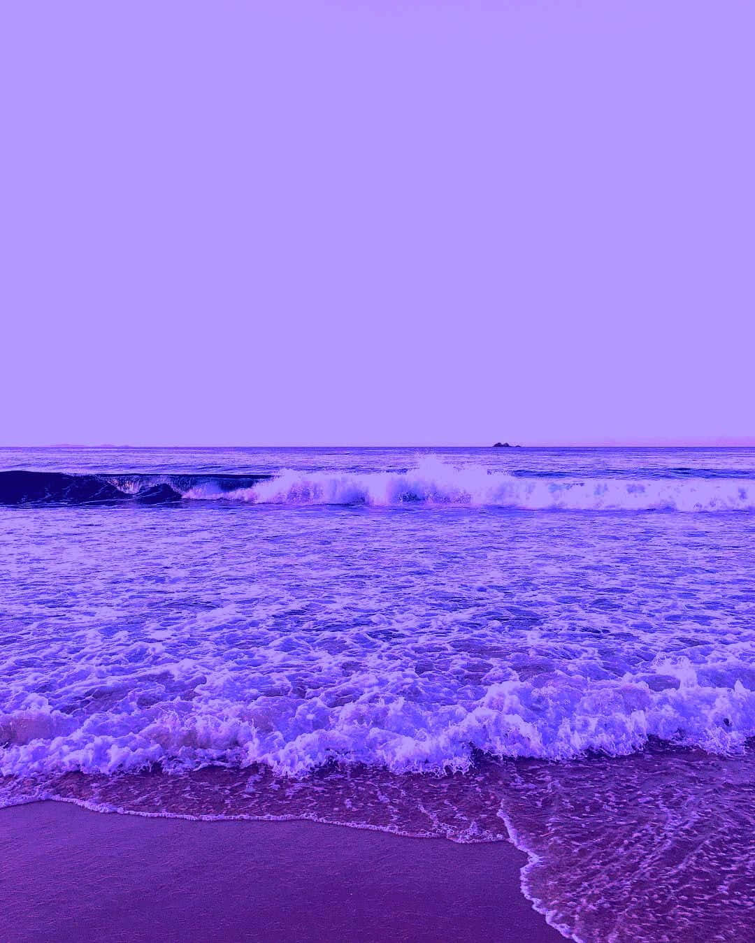 Enjoy The Beauty Of Purple In This Stunning Aesthetic Tumblr Wallpaper Wallpaper