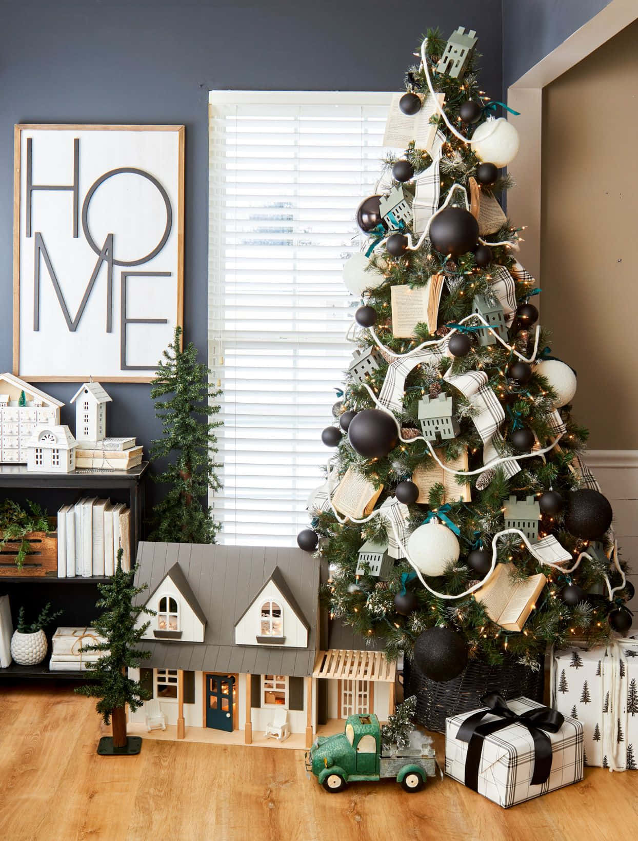 Enjoy The Festivities Of The Holiday Season With A Farmhouse Christmas. Wallpaper