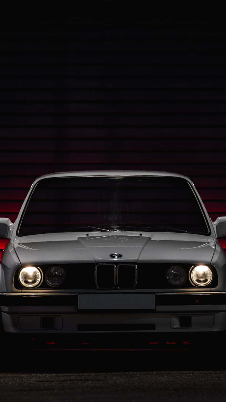 Enjoy The Nostalgia Of Classic Cars With This Iphone Wallpaper! Wallpaper