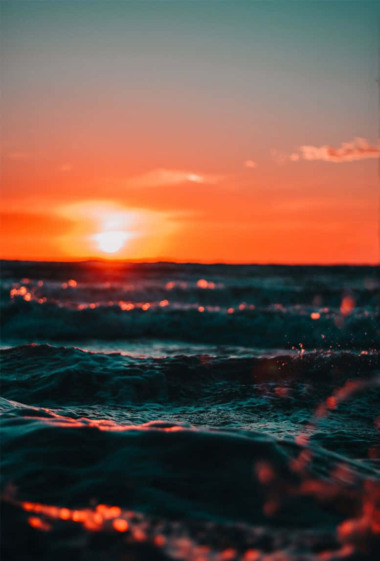 Enjoy The Sunrise With Your Iphone Wallpaper