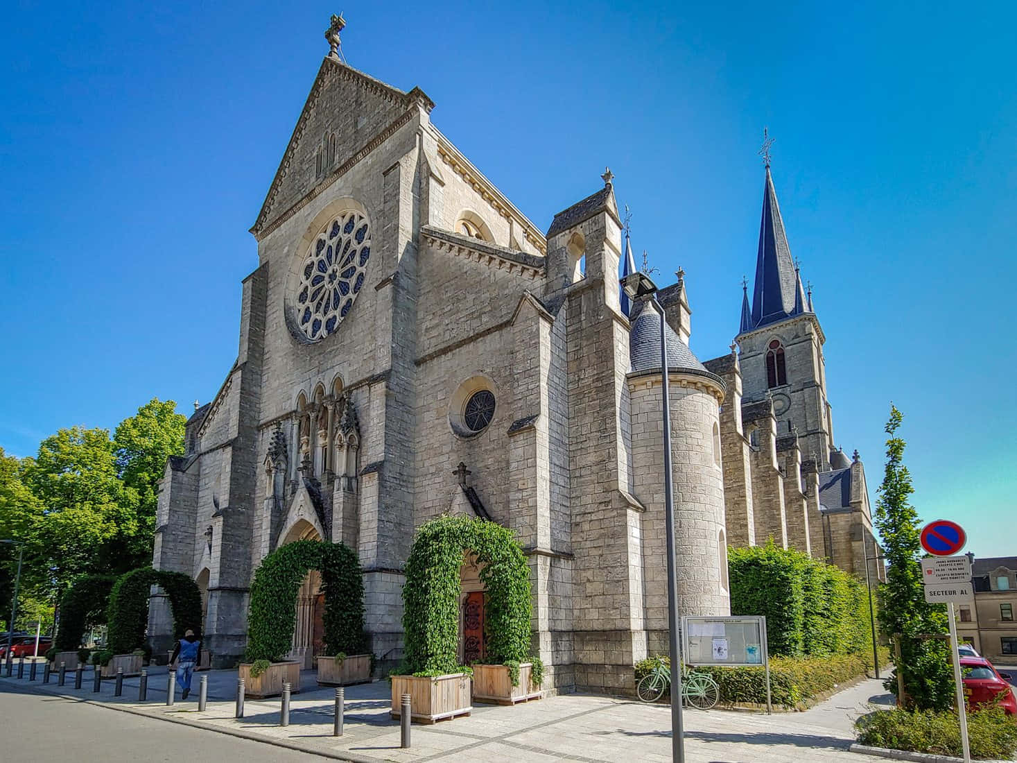 Eschsur Alzette Church Architecture Wallpaper