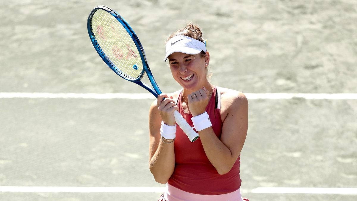 Excited And Joyful Belinda Bencic Wallpaper