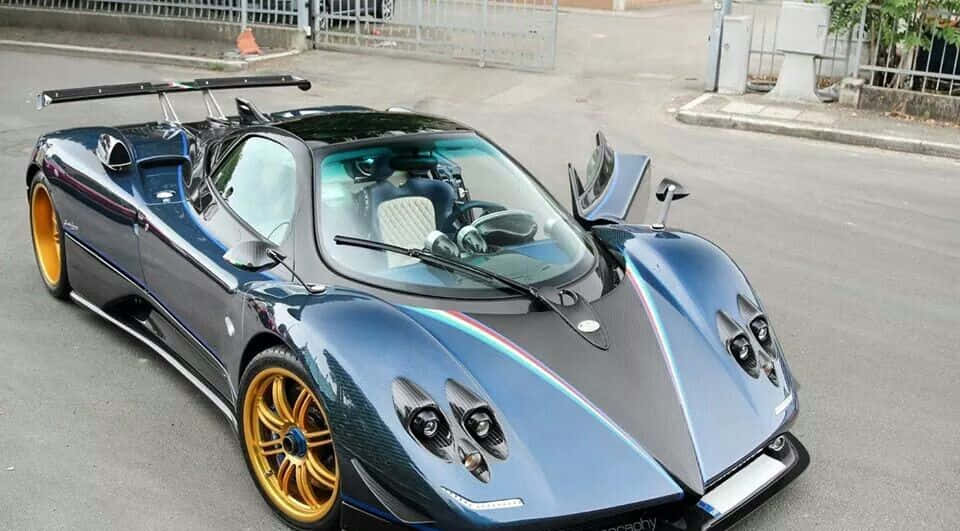 Exclusive Pagani Zonda Tricolore In Action Wallpaper