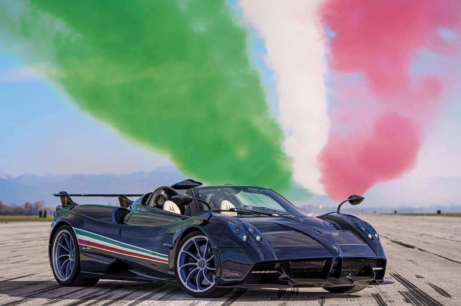 Exclusive Pagani Zonda Tricolore On The Move Wallpaper