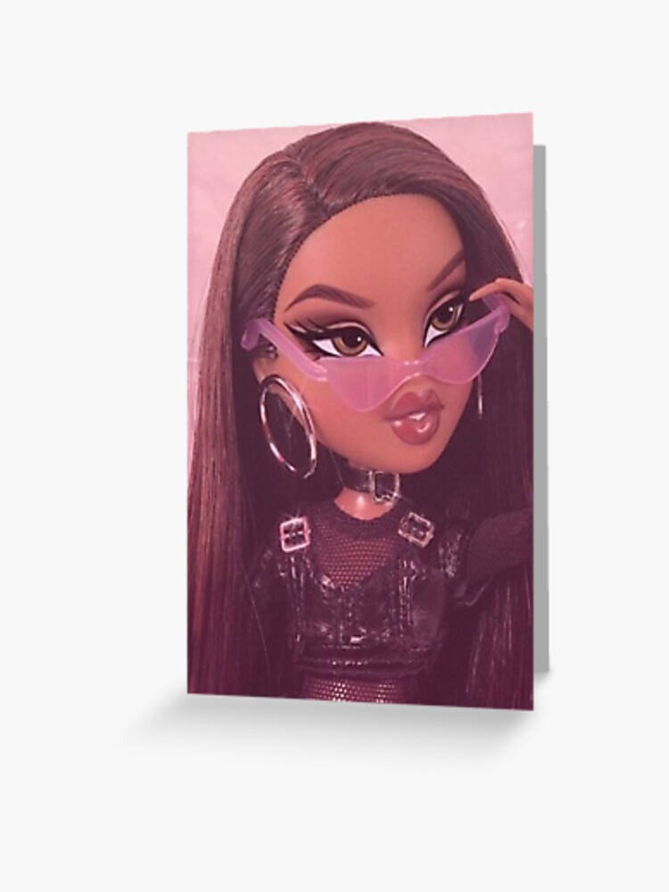 Explore A World Of Fashion With Bratz Dolls Wallpaper