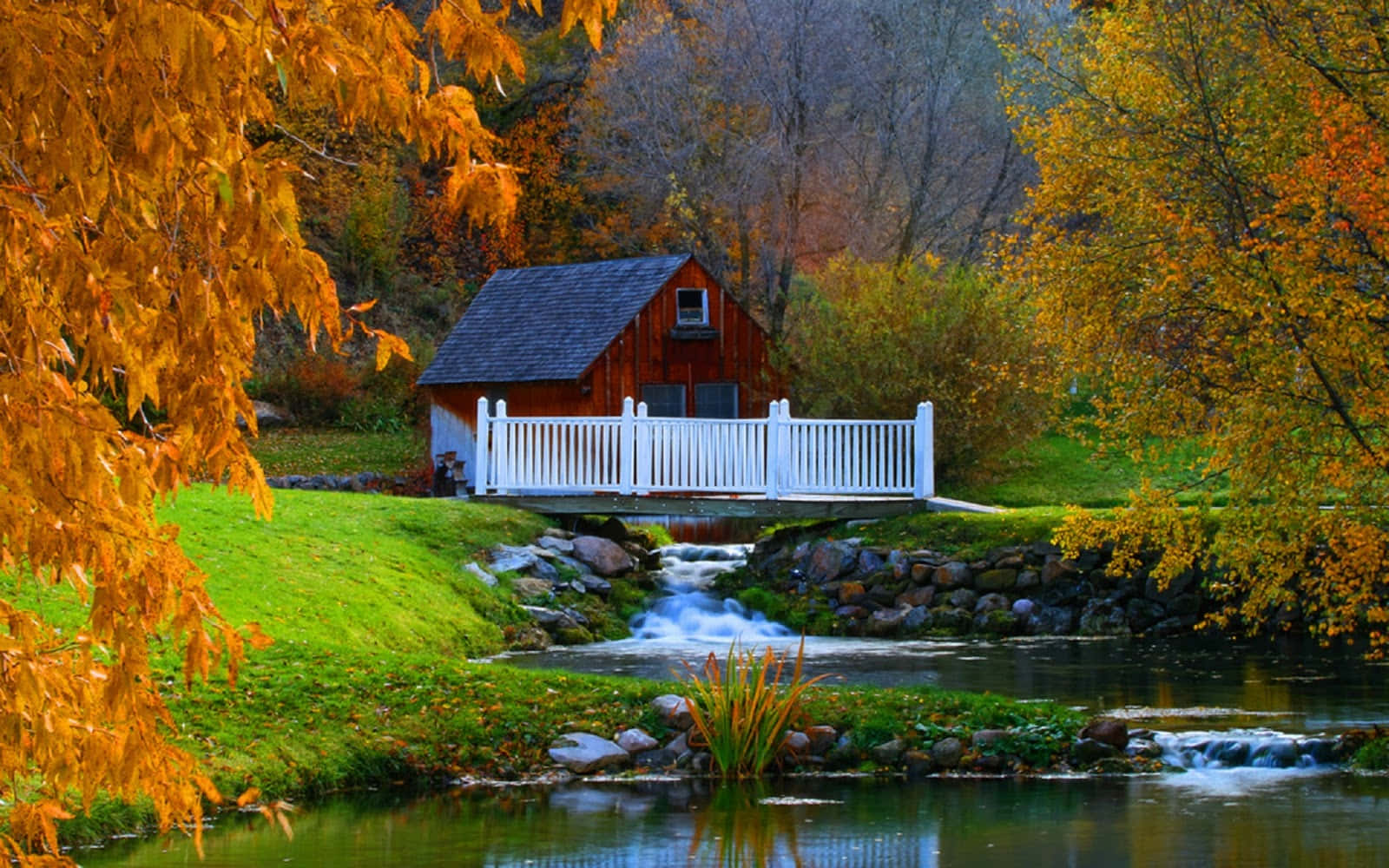 Fall Farmhouse Scenery Wallpaper