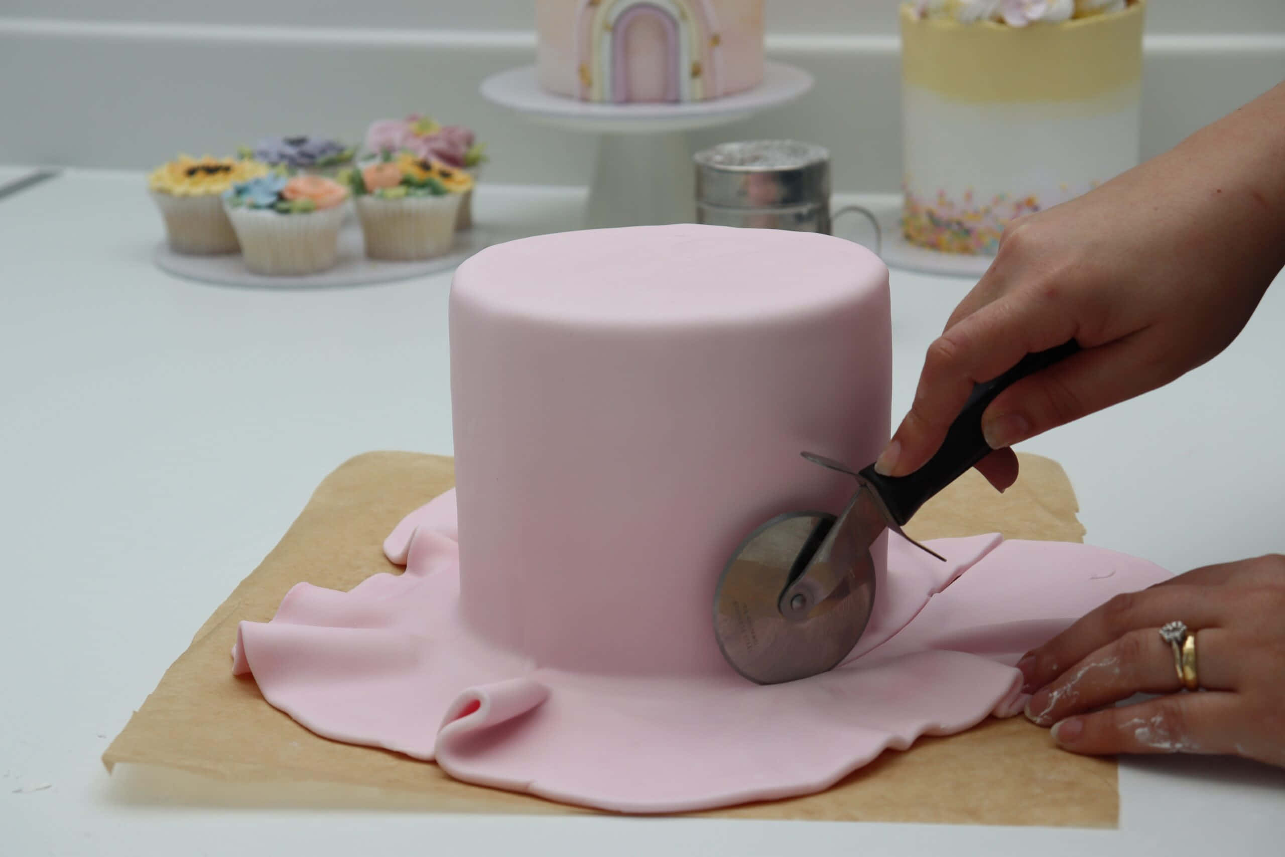 Fancy Cake Fondant Wallpaper