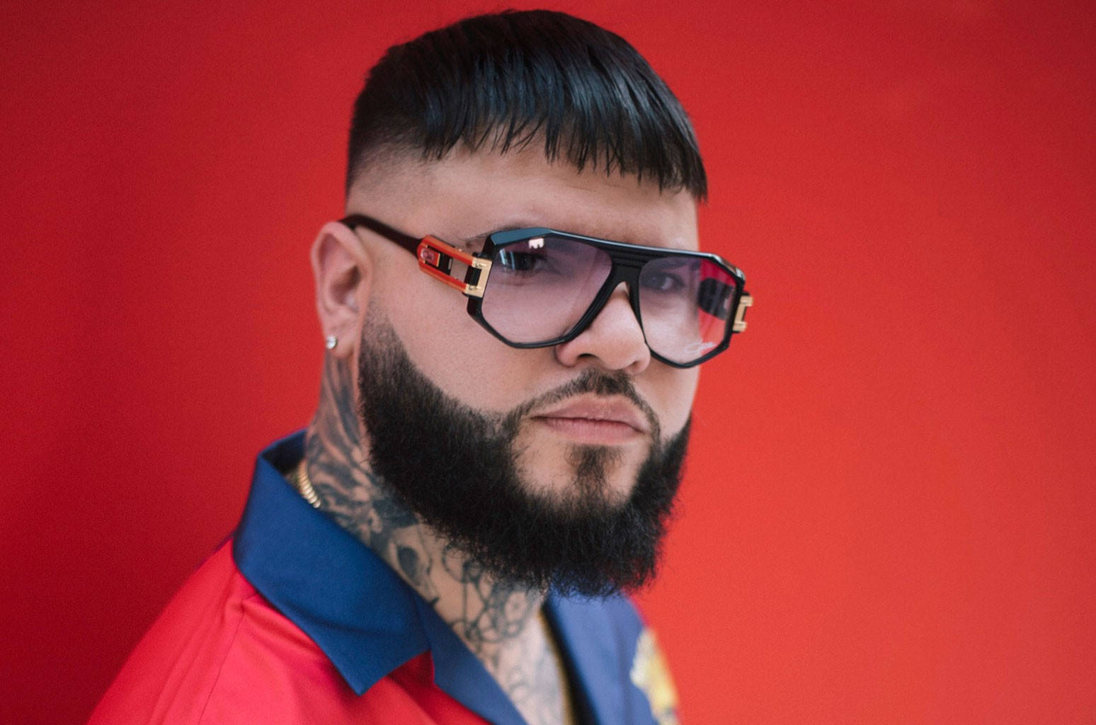 Farruko On Red Wallpaper