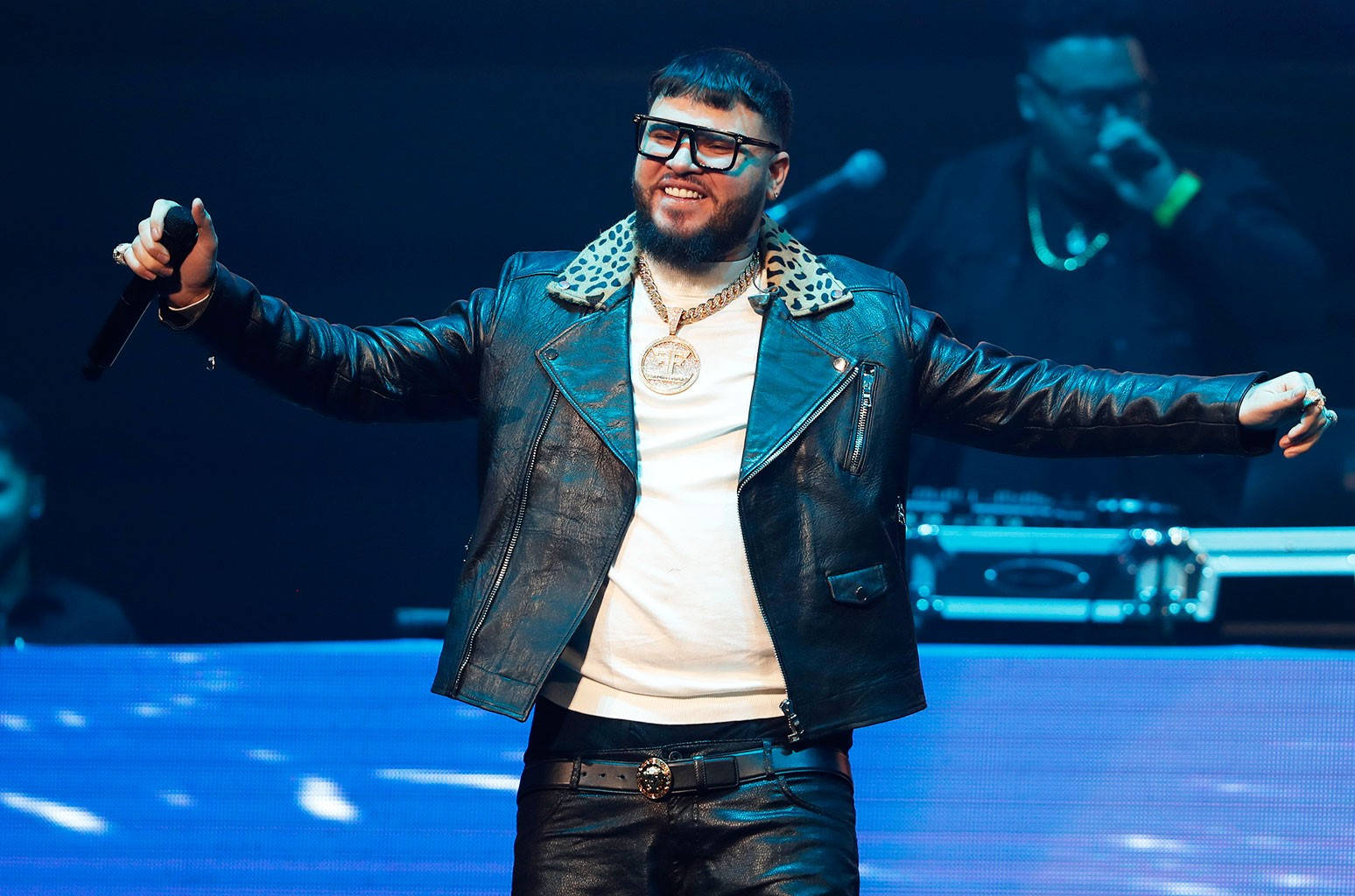 Farruko Wearing Black Leather Jacket Wallpaper