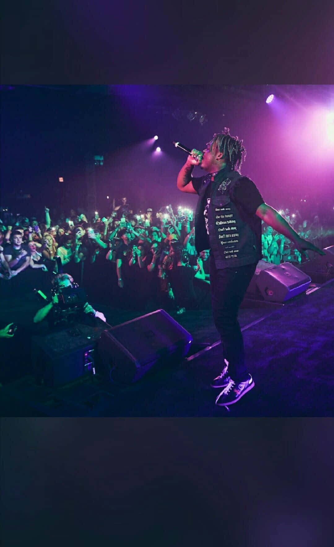 Feel The Energy At A Juice Wrld Live Concert Wallpaper