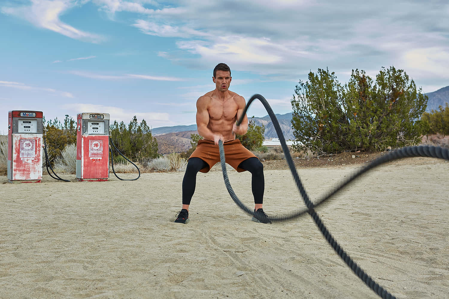 Fitness Training Outdoorswith Battle Ropes.jpg Wallpaper