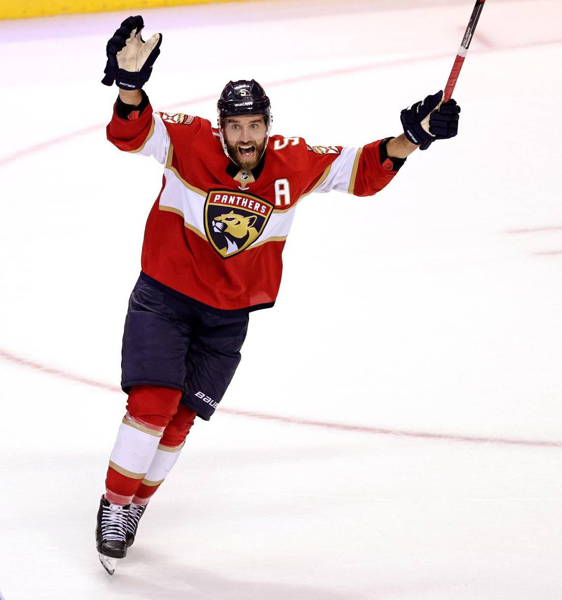 Florida Panthers Canadian Defenseman Aaron Ekblad Silly Photograph Wallpaper