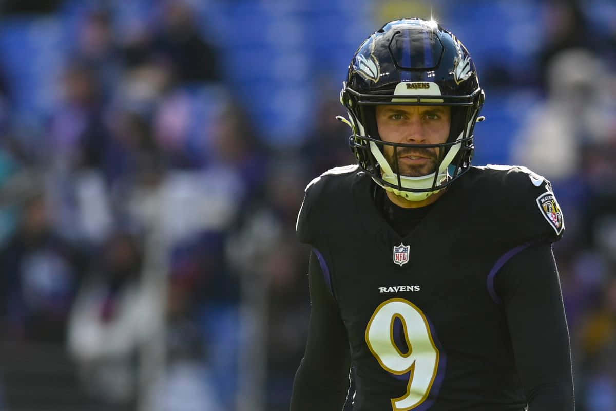 Focused Kicker Justin Tucker Wallpaper