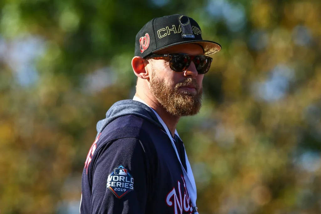 Focused Shot Stephen Strasburg Wearing Sunglass Wallpaper