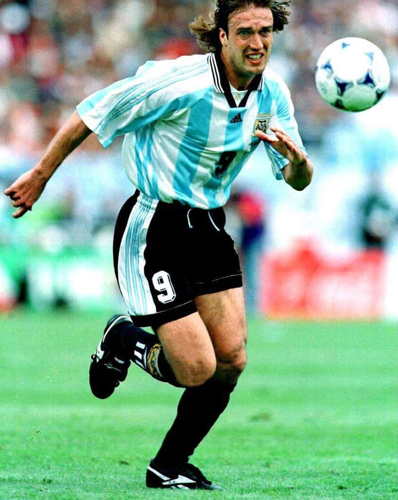 Football Player Gabriel Batistuta Struggling Wallpaper