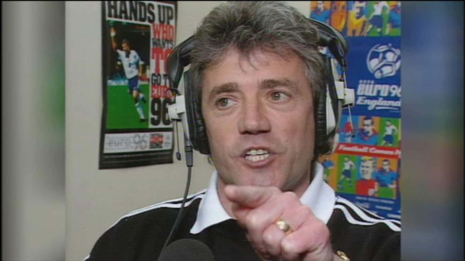 Former Football Player Kevin Keegan Commentator Wallpaper