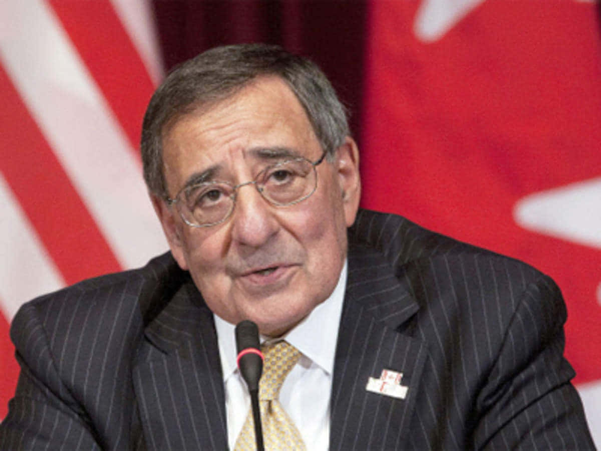 Former Secretary Of Defense Leon Panetta Speaking At The 2017 Kennedy Center Honors Wallpaper