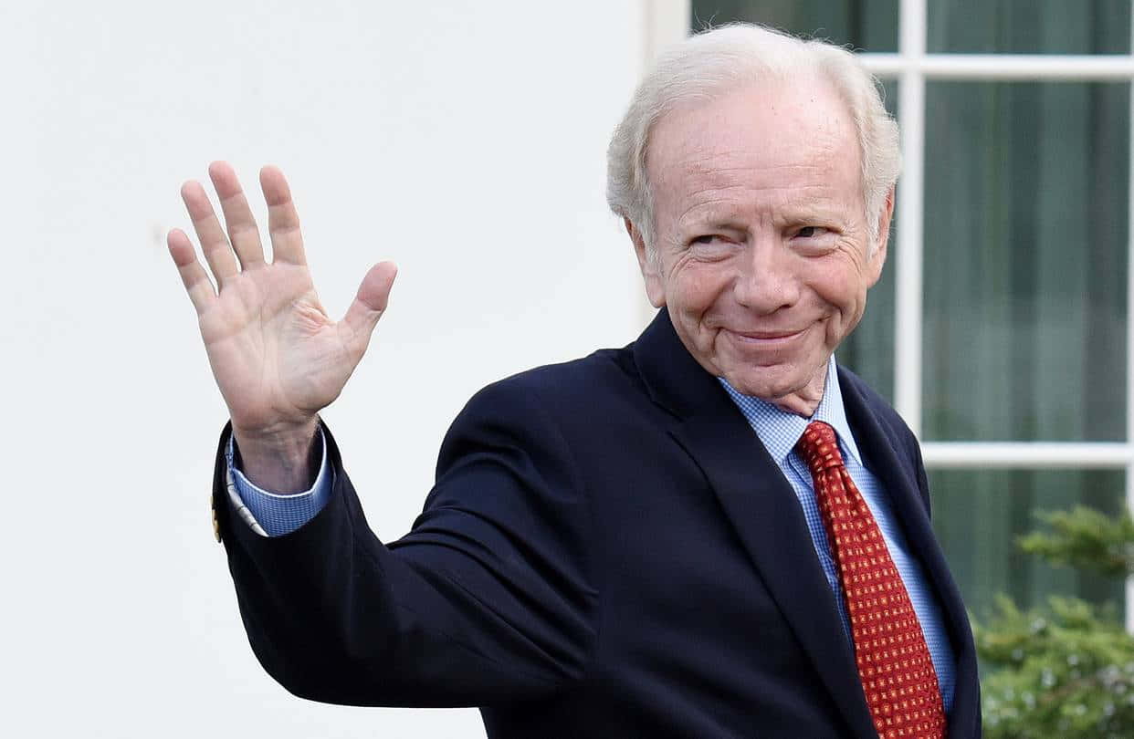 Former U.s. Senator Joseph Lieberman Giving A Speech Wallpaper