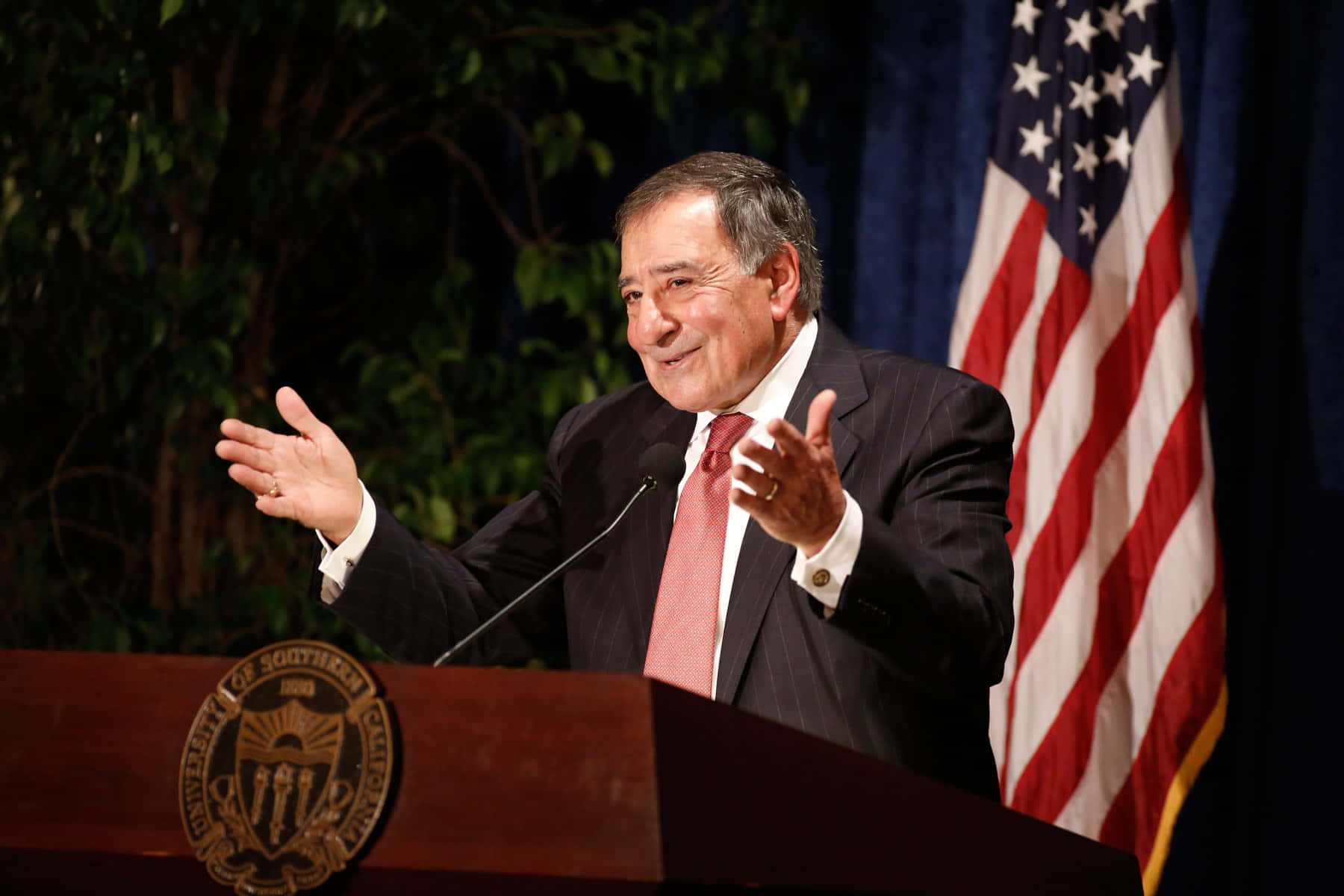 Former United States Secretary Of Defense Leon Panetta Wallpaper