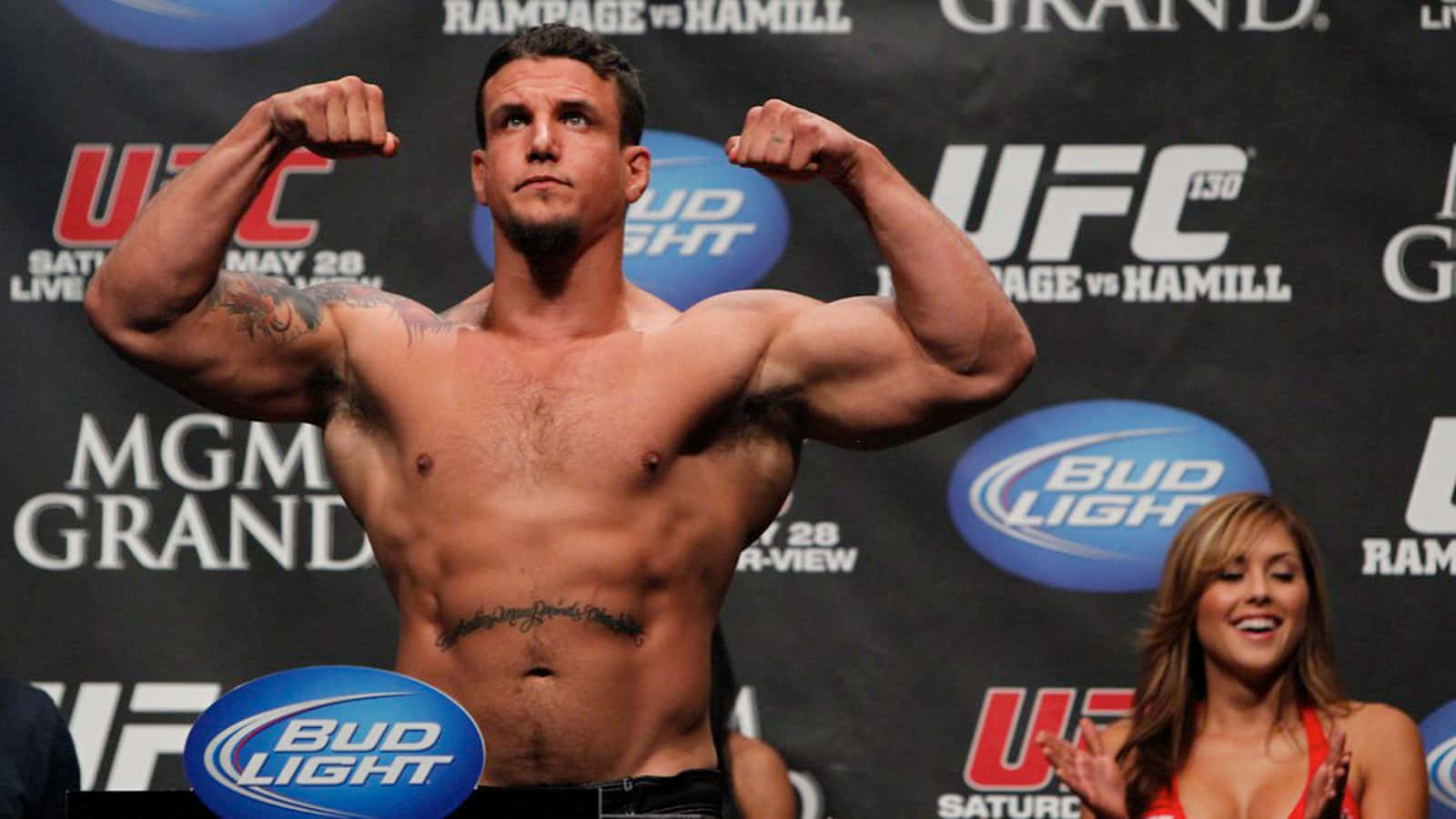 Frank Mir Flexing During Ufc Weigh-in Wallpaper