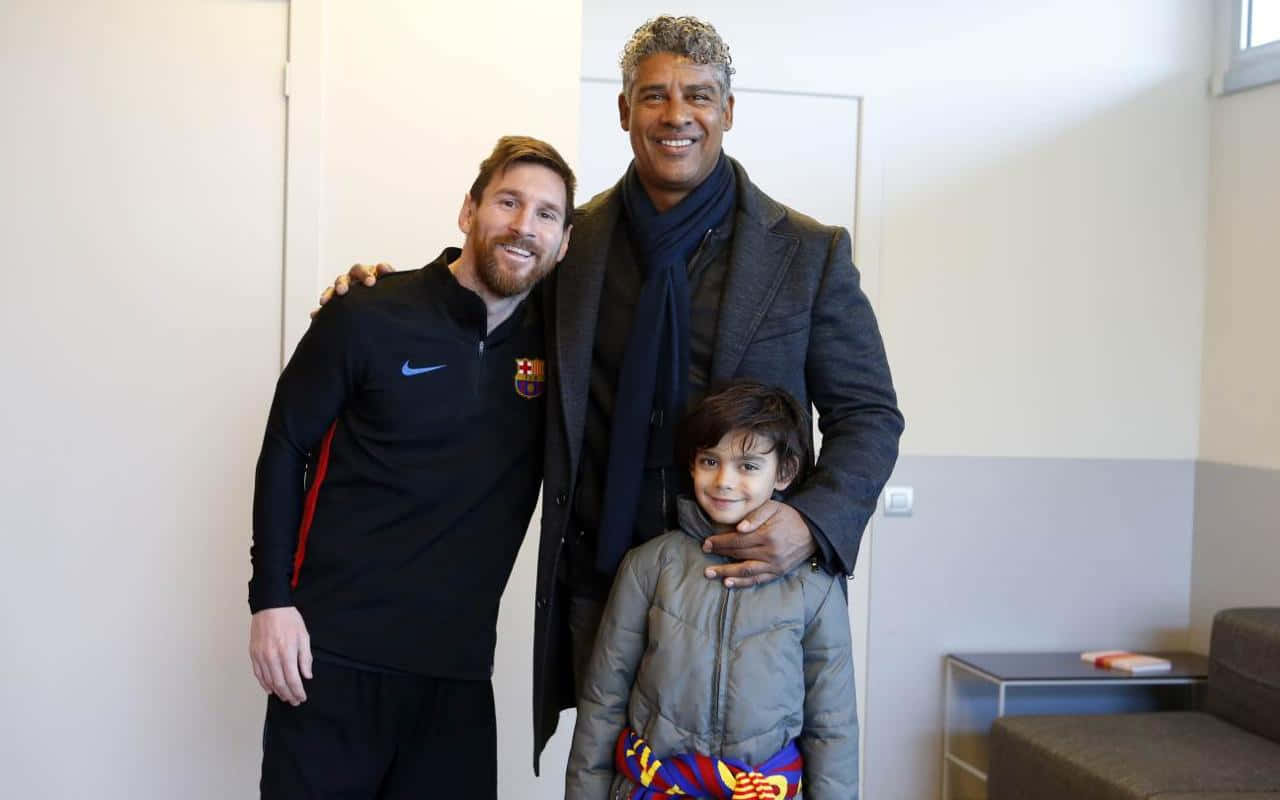 Frank Rijkaard Lionel Messi And Child Wallpaper