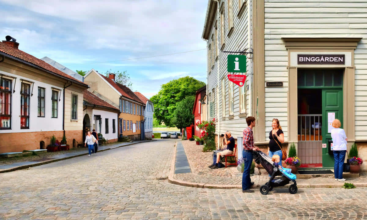 Fredrikstad Cobblestone Street Scene Wallpaper