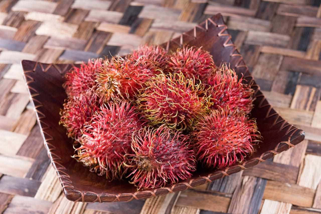 Fresh And Vibrant Red Fruits On Display Wallpaper