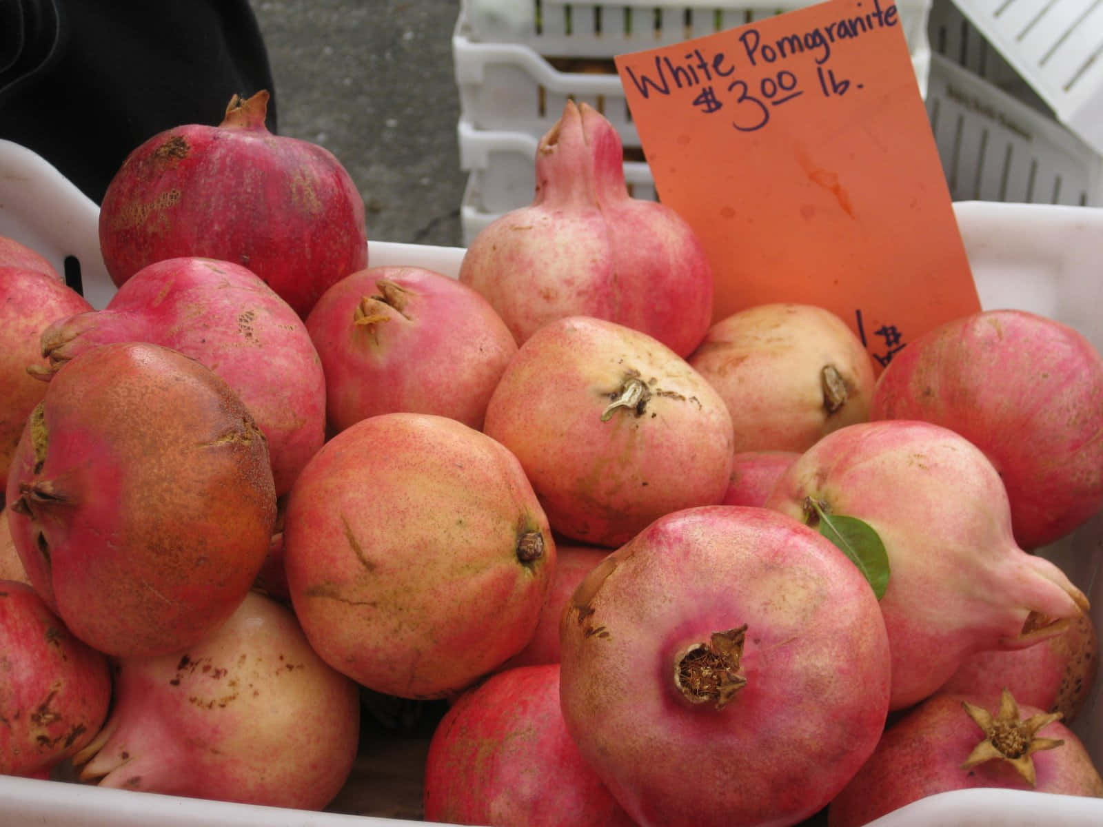 Fresh Produce At A Colorful Farmers Market Wallpaper