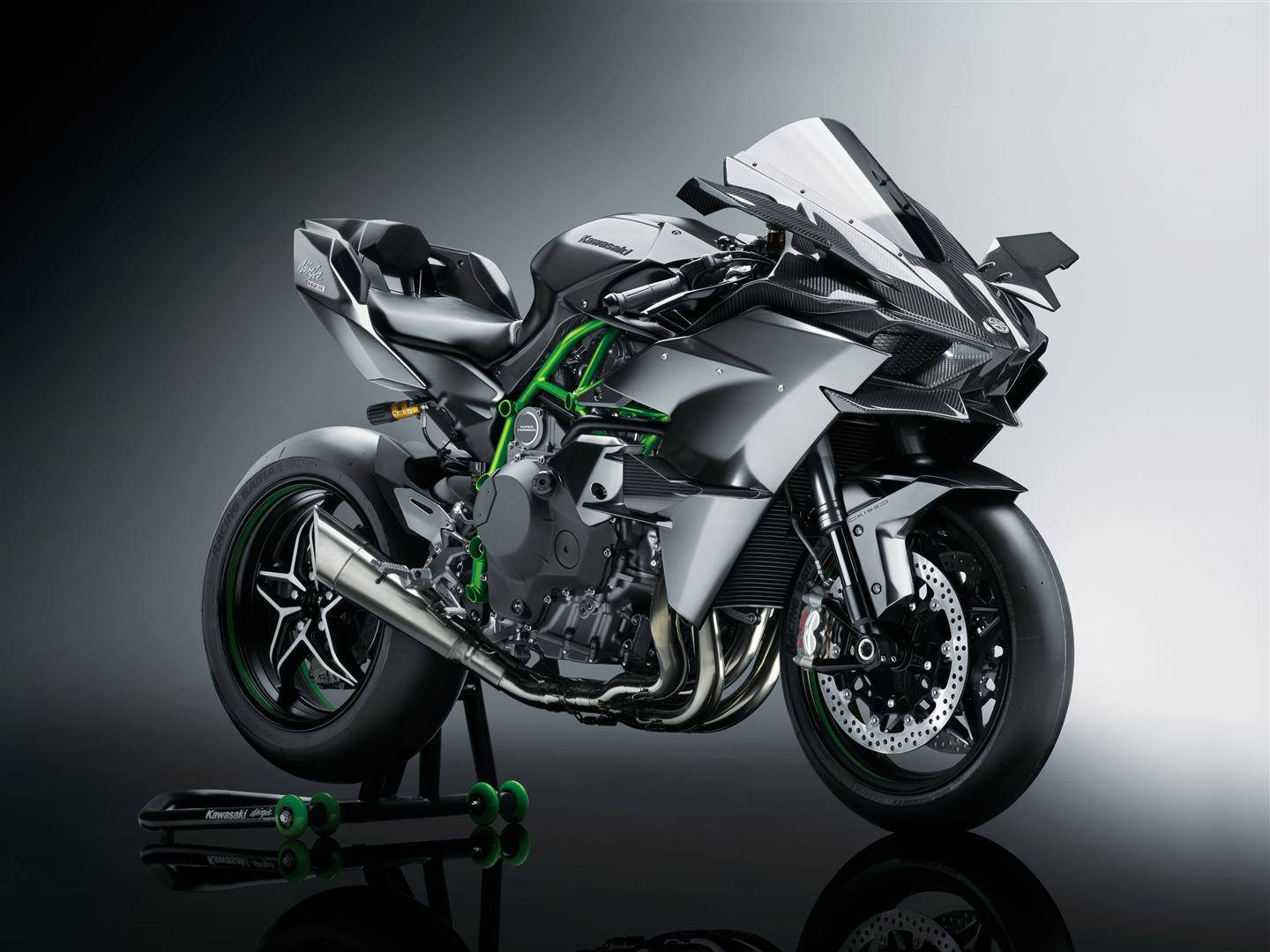 Futuristic Black Kawasaki H2r Wallpaper