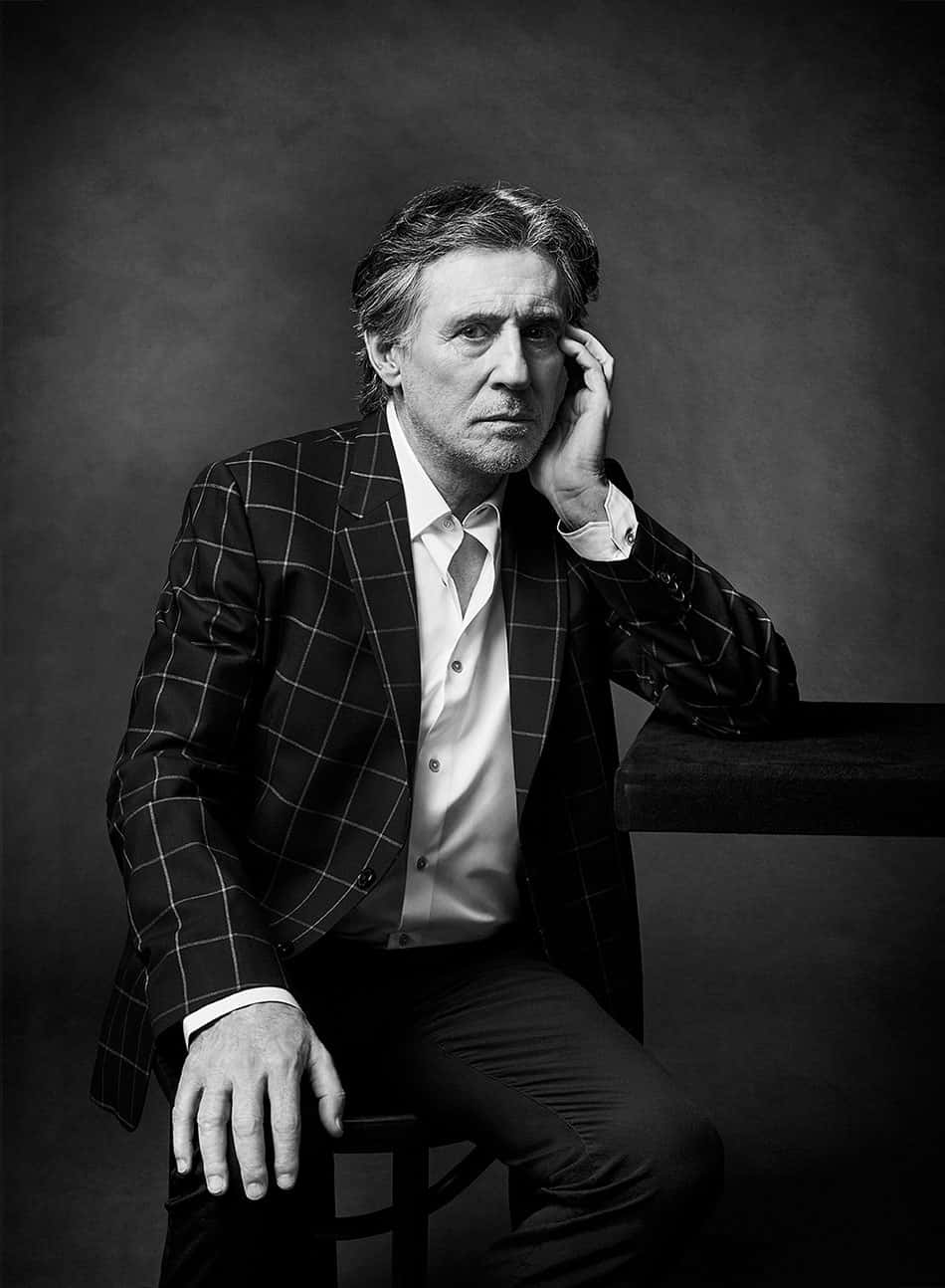 Gabriel Byrne Wallpaper