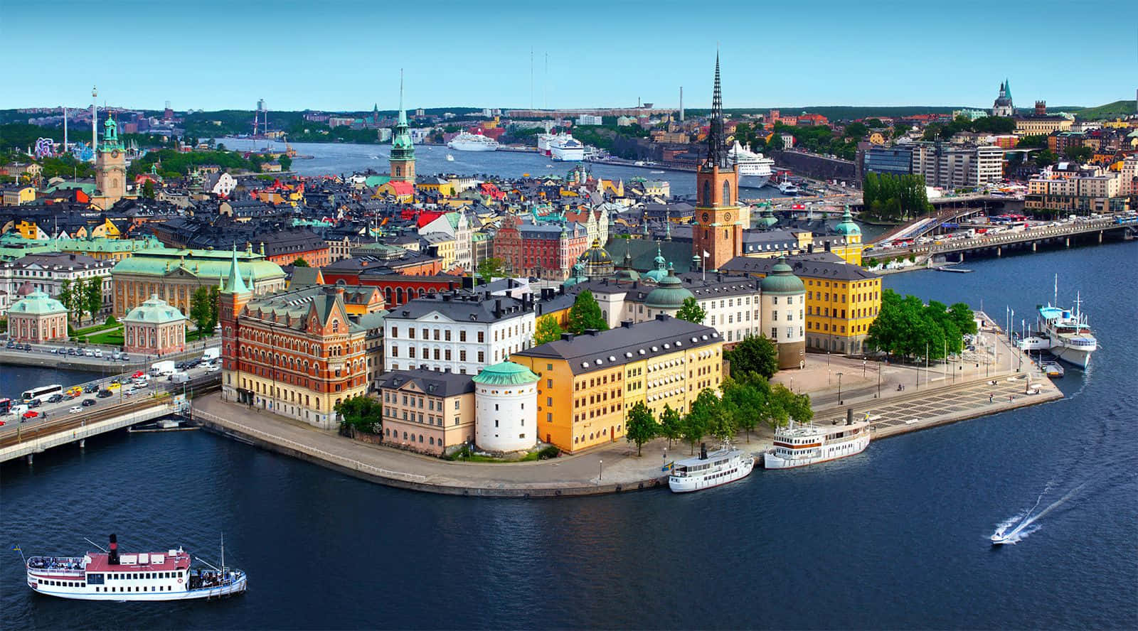 Gamla Stan Boat Sailing Wallpaper