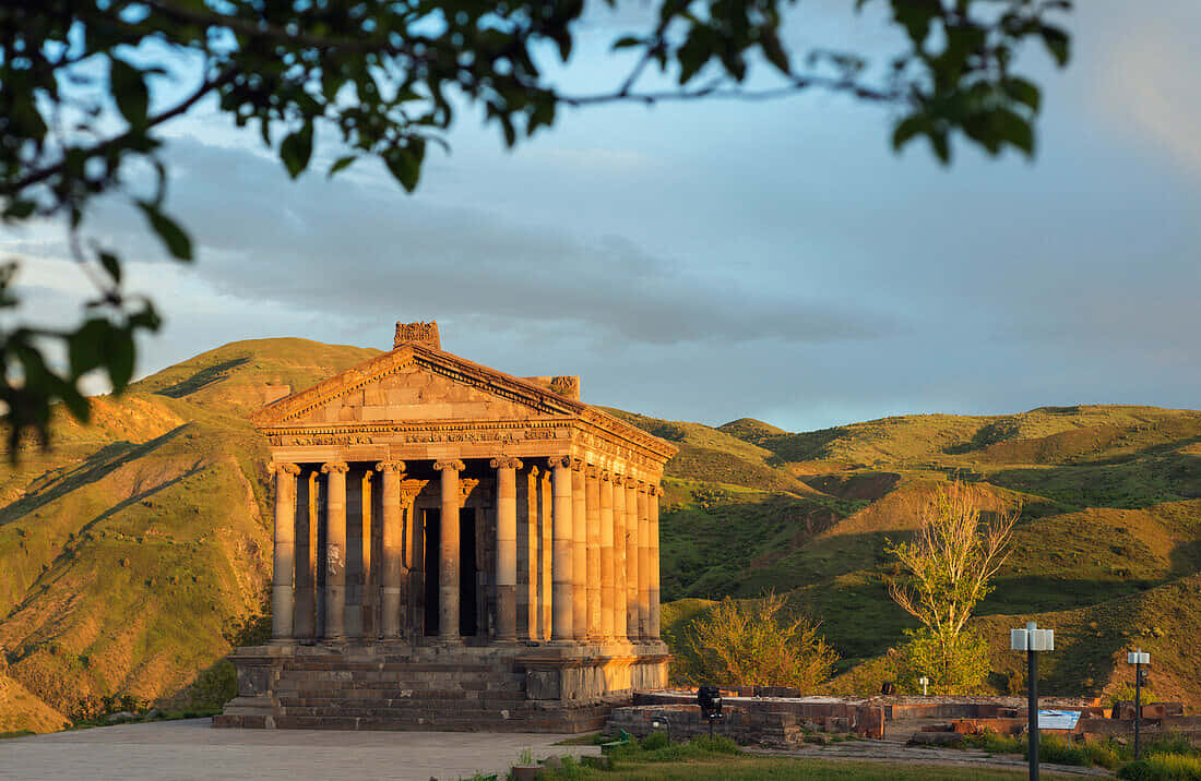 Garni Temple With Gegham Mountains Wallpaper